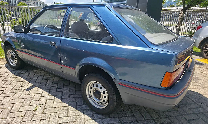 Ford Escort Hobby 1....