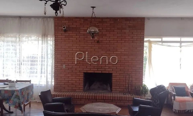 Sobrado À Venda Em C...