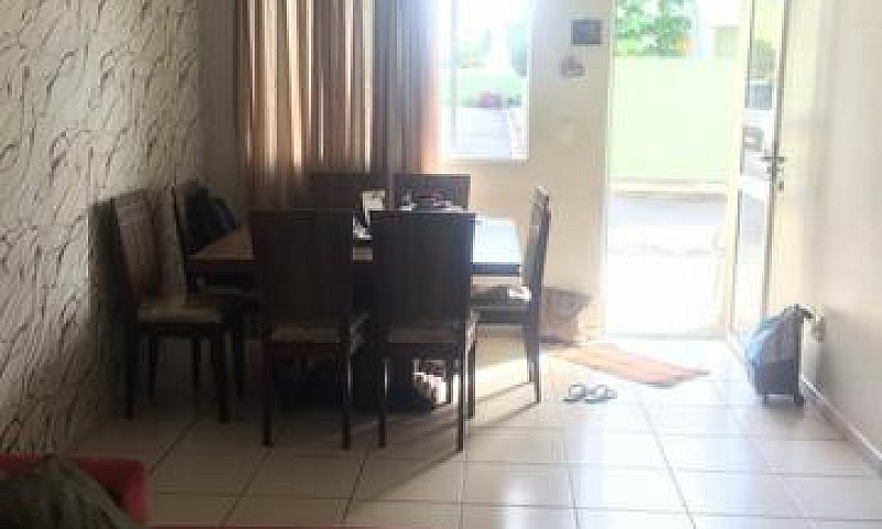 Maison Vert- Sobrado...