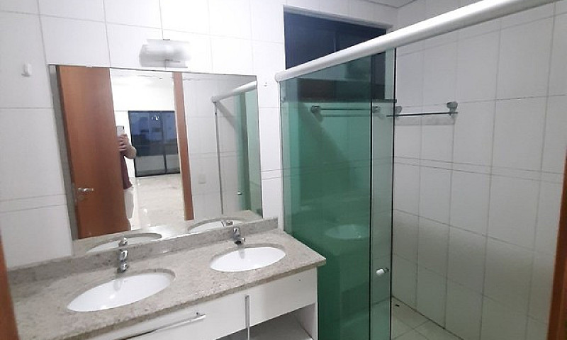 Apartamento Com 3 Su...