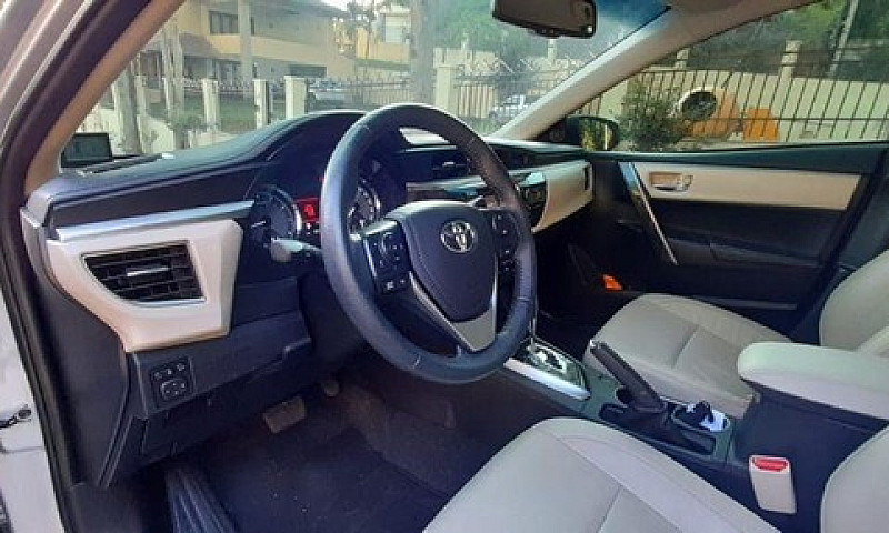 Corolla Altis 2015...