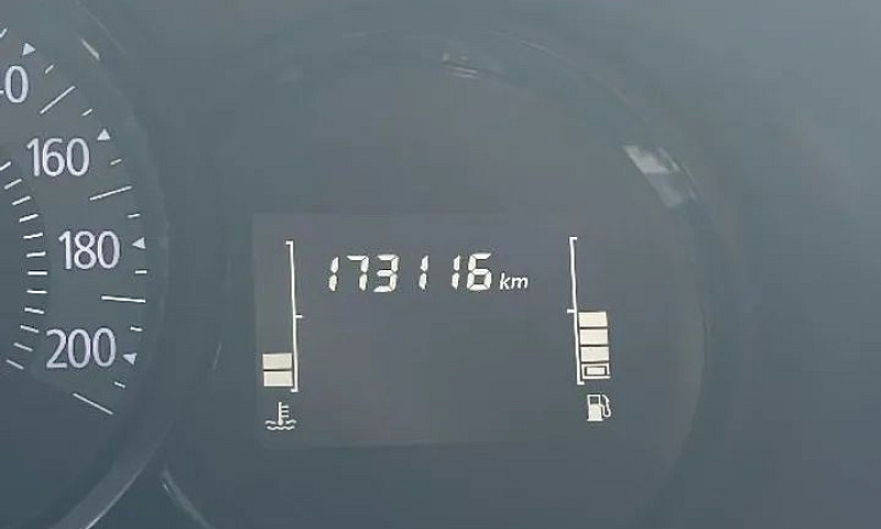 Renault Logan Life F...