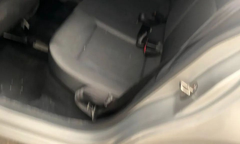 Volkswagen Voyage 1....