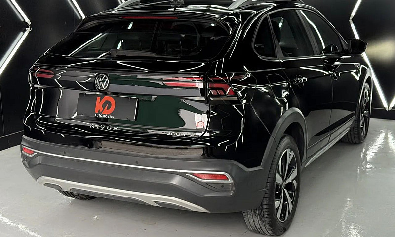 Volkswagen Nivus Hig...