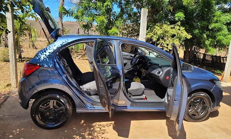 Chevrolet Onix Hatch...