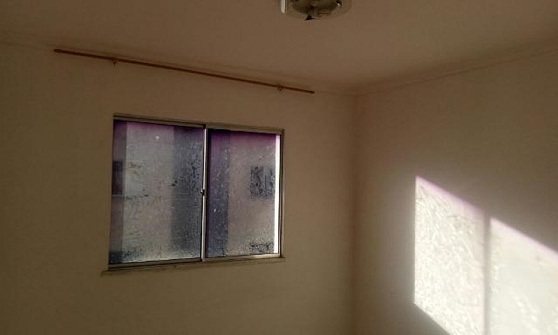 Aluga-Se Apartamento...