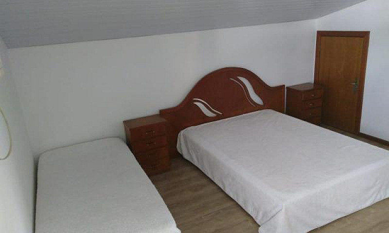 Quarto Para Moças - ...