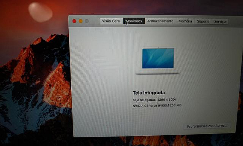 Macbook White...