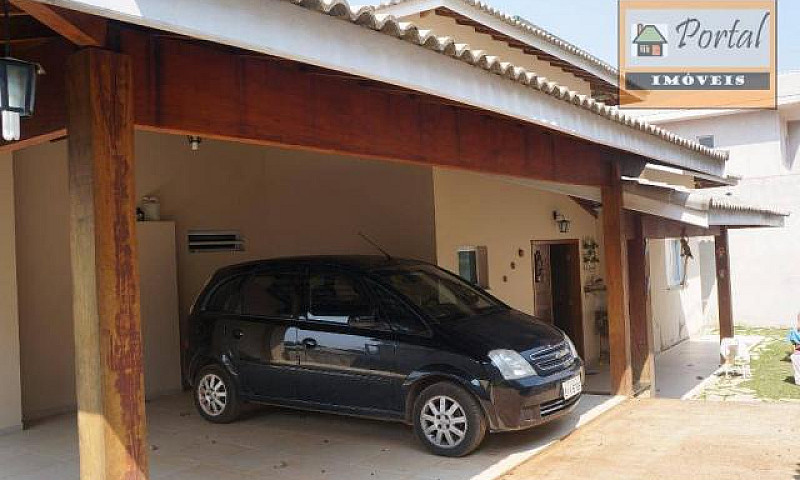 Casa Com 3 Dormitóri...