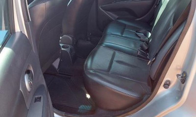 Vendo Livina Xgear 1...