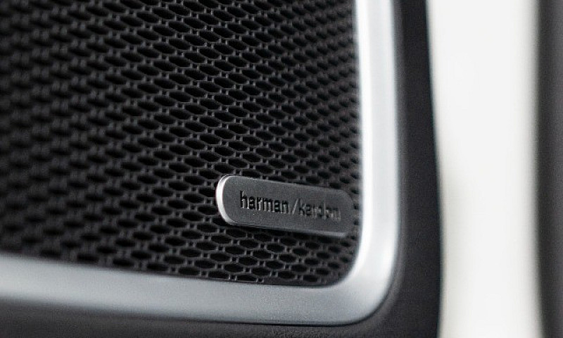 Jeep Commander Overl...