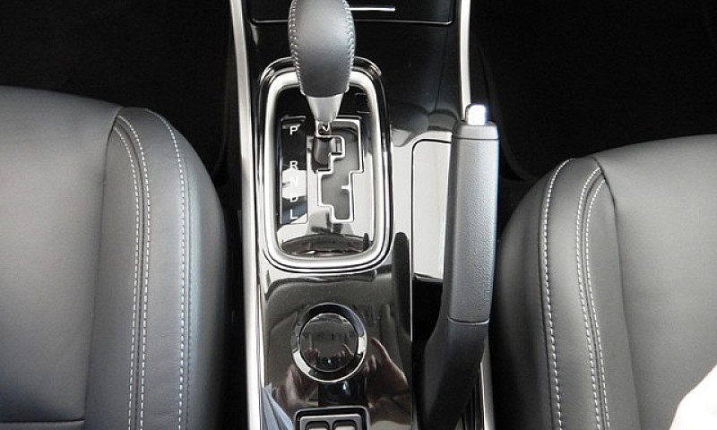 Mitsubishi Outlander...