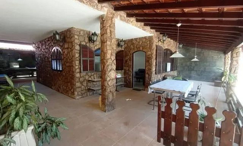 Casa Triplex A Venda...