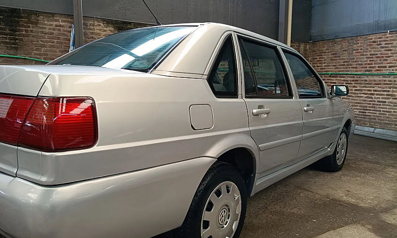 Volkswagen Santana 2...