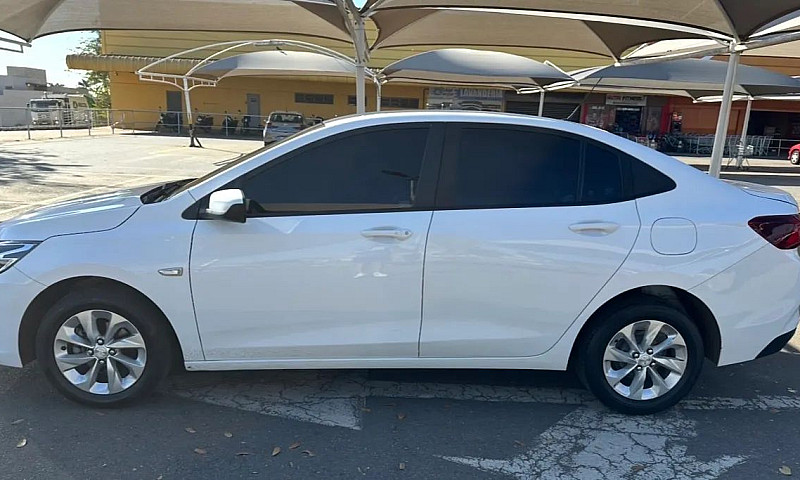 Chevrolet Onix Plus ...
