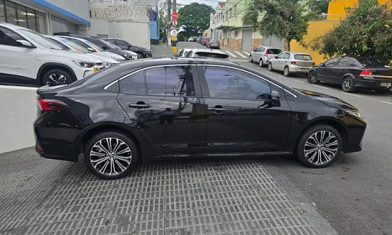 Toyota Corolla Altis...