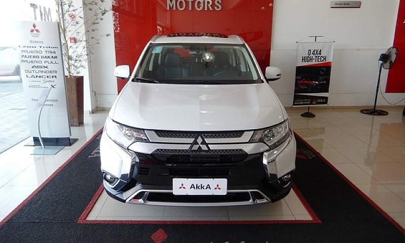Mitsubishi Outlander...