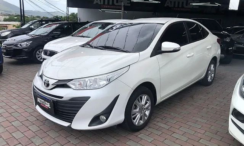 Toyota Yaris 2019 1....