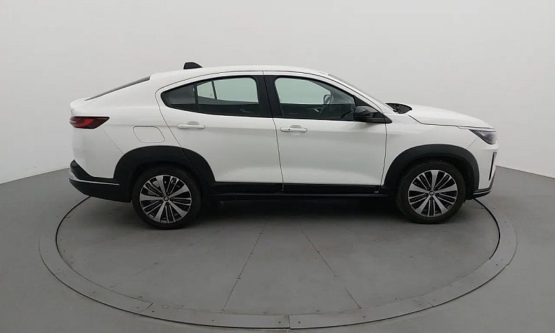 Fiat Fastback 2024 1...