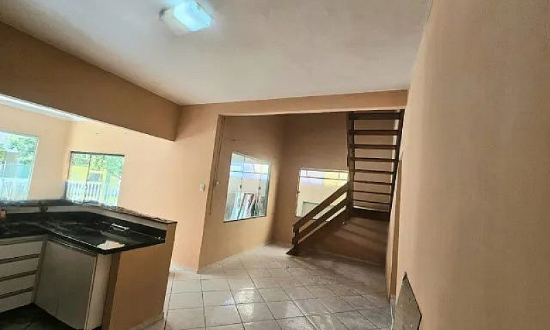 Casa De 3 Quartos No...
