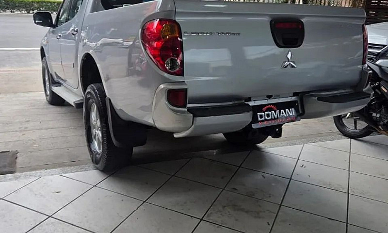 Mitsubishi L200 Trit...