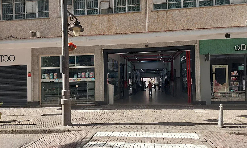 Apto Centro, Amplo, ...