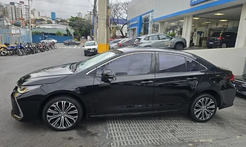 Toyota Corolla Altis...