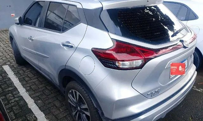 Nissan Kicks Exclusi...
