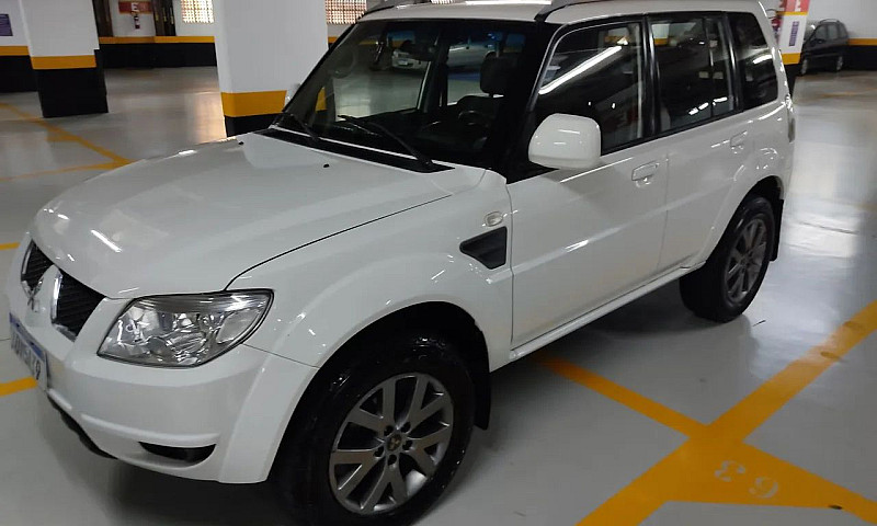 Mitsubishi Pajero Tr...