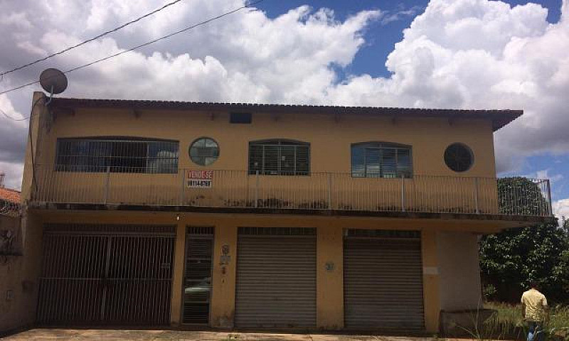 Casa Comercial Setor...