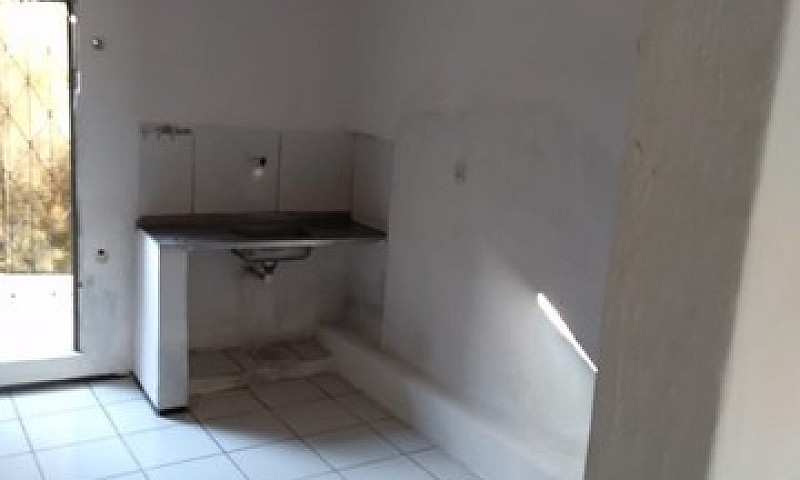 Alugo Casa De 2 Quar...