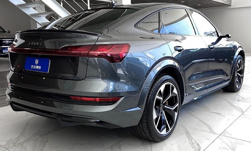 Audi E-Tron Sportbac...