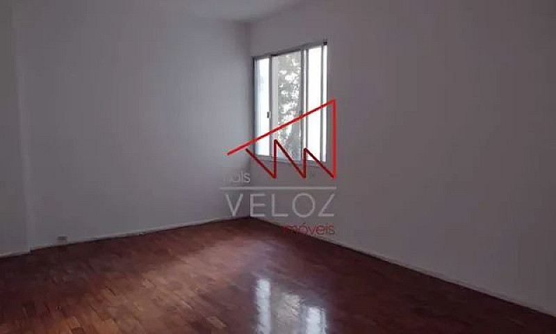 Apartamento-À Venda-...