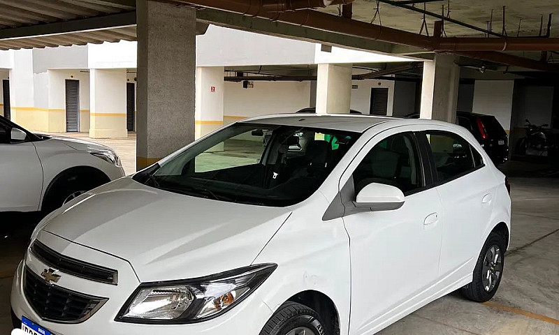 Chevrolet Onix Hatch...