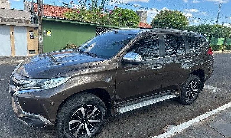 Mitsubishi Pajero Sp...