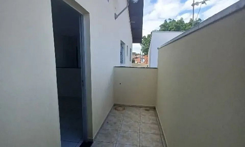 Casa Assobrada Com S...