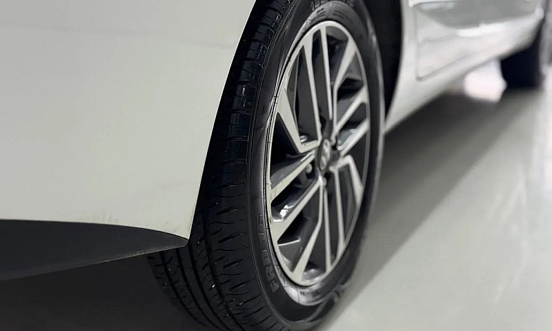 Hyundai Hb20S Evolut...