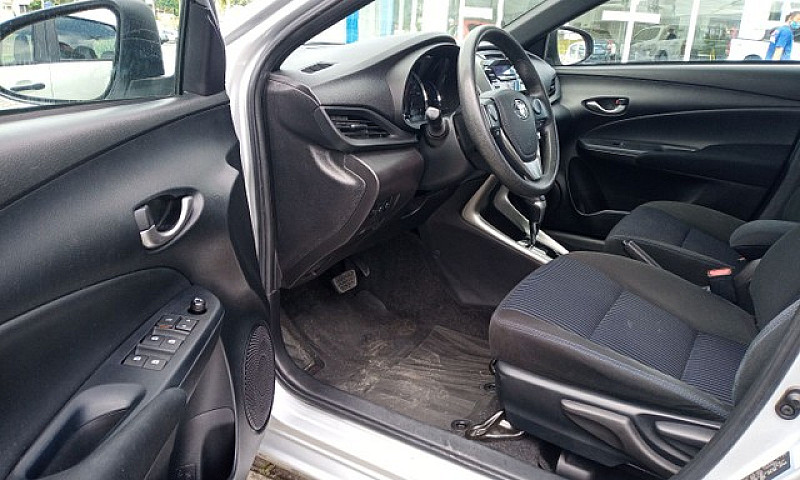 Yaris 1.3 Xl Automát...