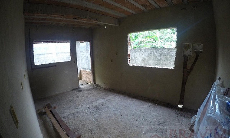 Casa Em Fase De Acab...