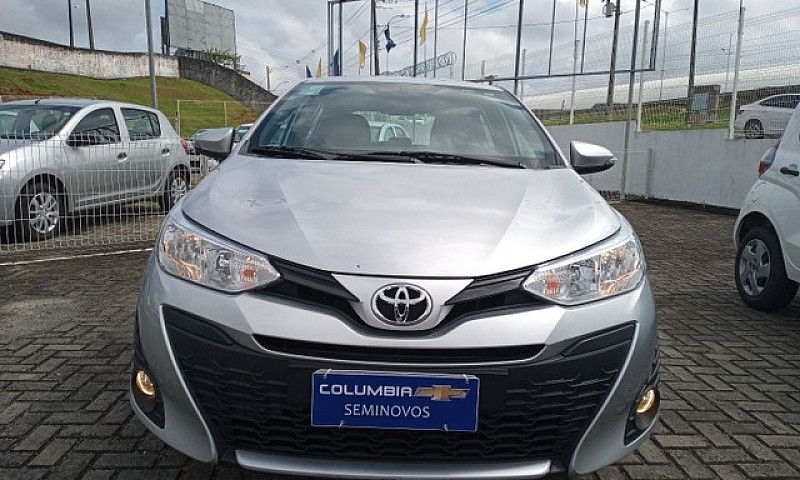 Yaris 1.3 Xl Automát...