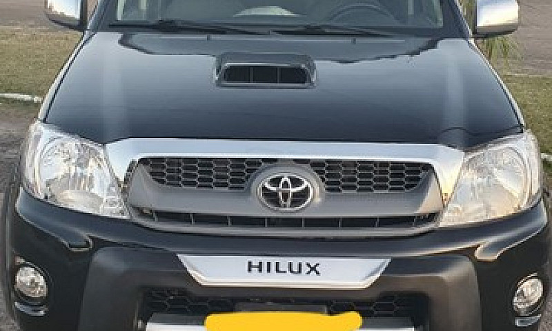 Hilux Toyota...