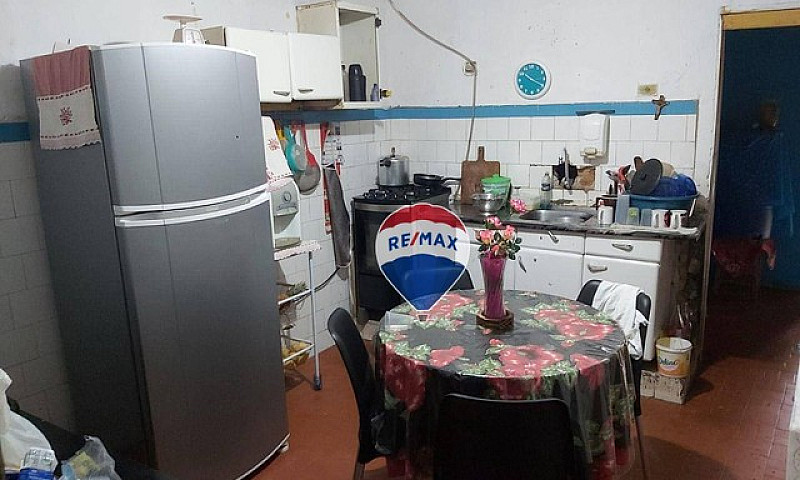 Casa Com 3 Dormitóri...
