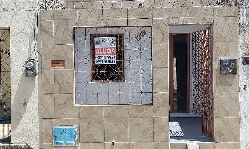 Casa Com 2 Quartos P...