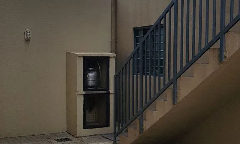 Apartamento De 1 Qua...
