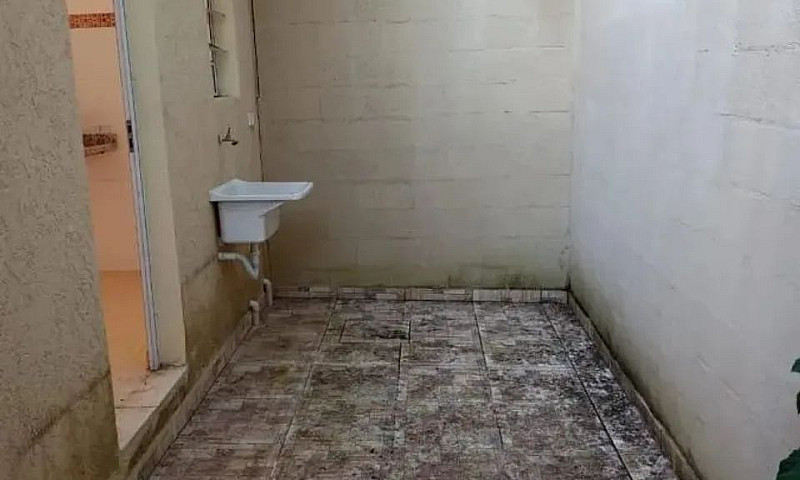 Casa Para Venda Em I...
