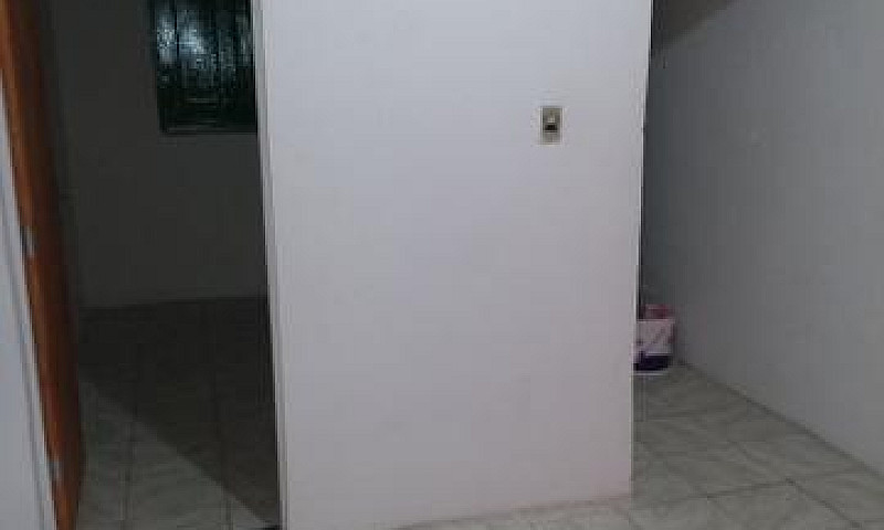Alugo Casa No Santos...