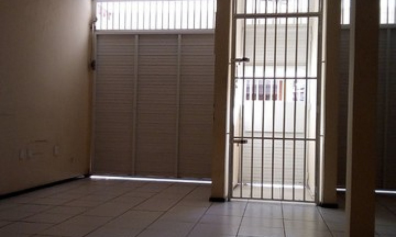 Aluga-Se Apartamento...