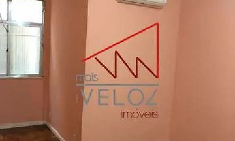 Apartamento-À Venda-...