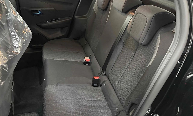 Peugeot 208 2025 1.0...