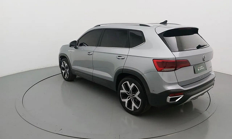 Volkswagen Taos High...